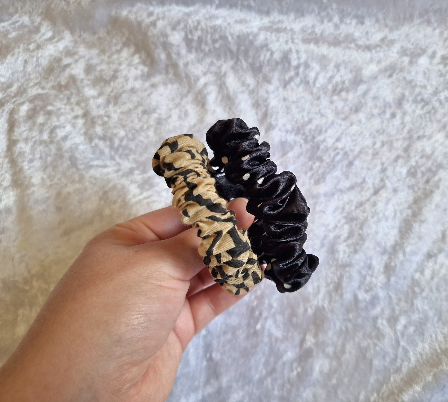 Black and White Polka Dot Breastfeeding Clips