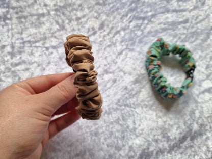 Set of 2 Mini Floral Breastfeeding Clips for Clothes – Handmade Nursing Accessory