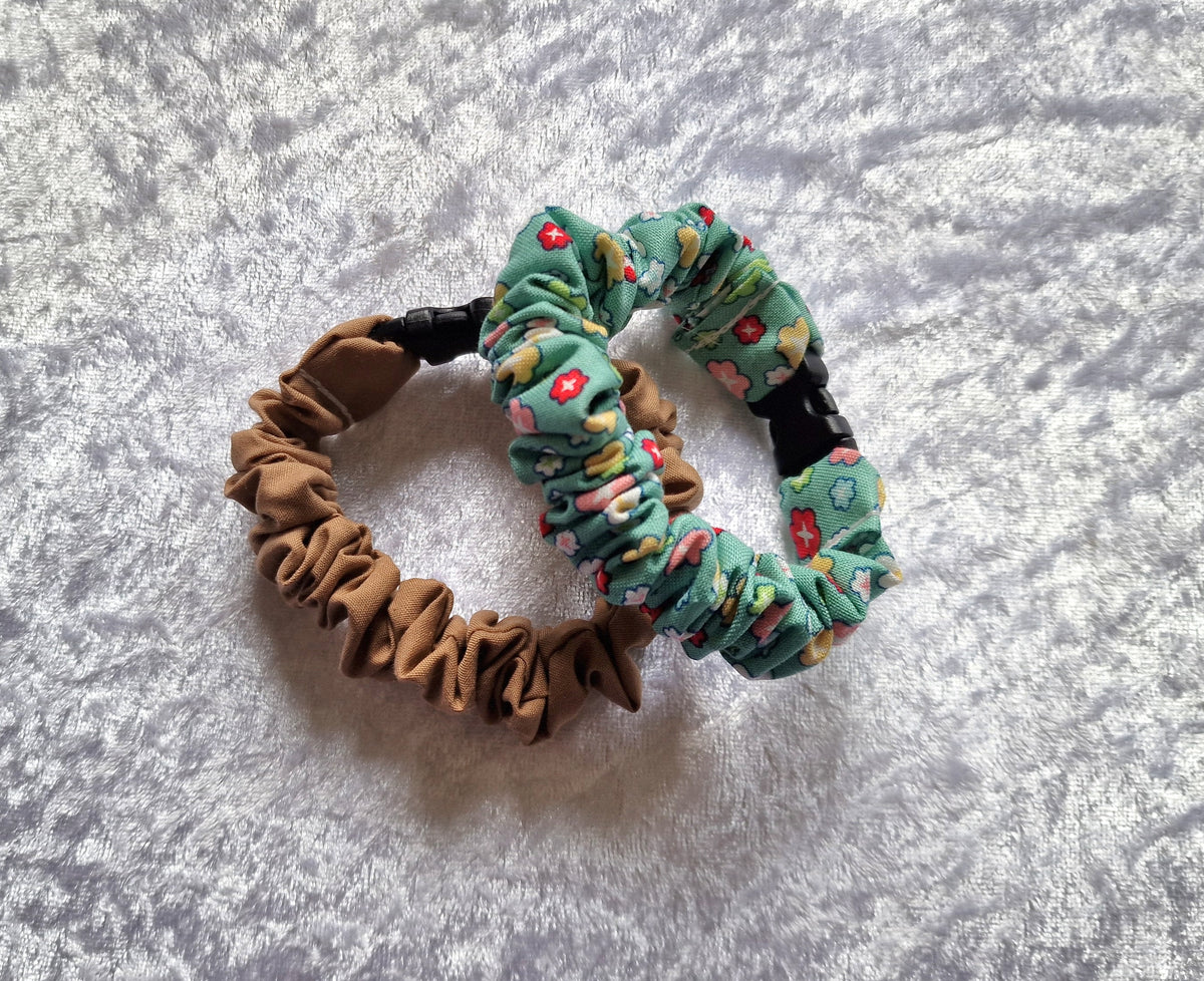 Set of 2 Mini Floral Breastfeeding Clips for Clothes – Handmade Nursing Accessory