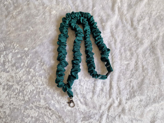 Green ruffle lanyard with breakaway clasp 