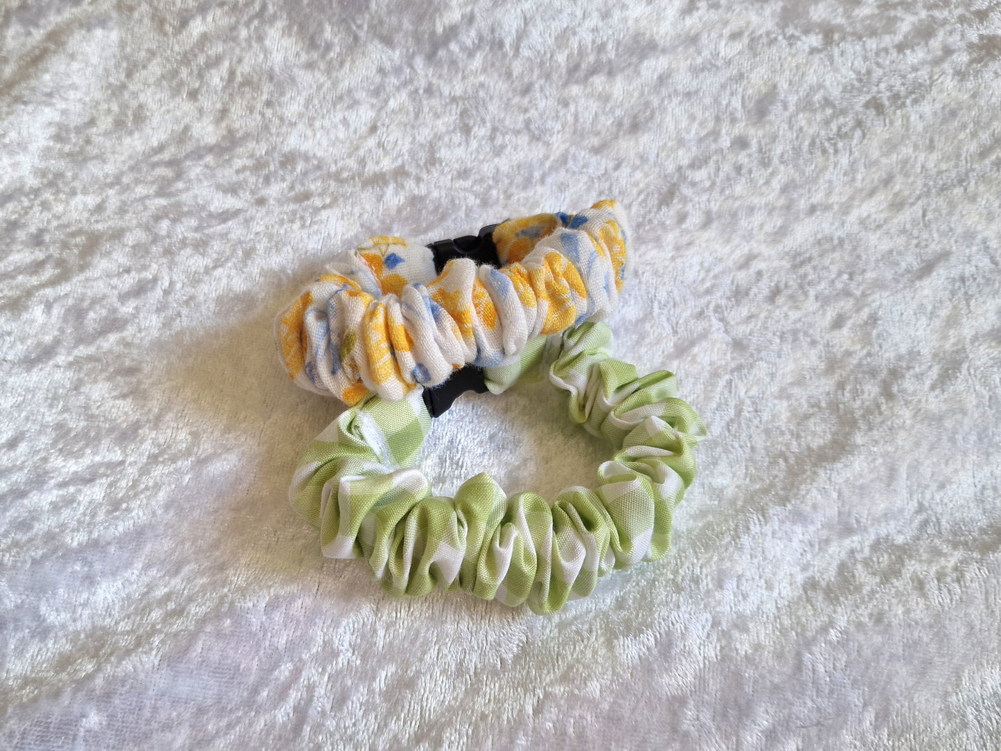 Green Gingham Breastfeeding Clips