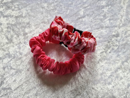 Set of 2 Love Heart Breastfeeding Clips for Clothes – Handmade Nursing Accessory