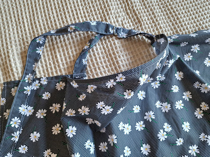 Black Daisy Breastfeeding Cover