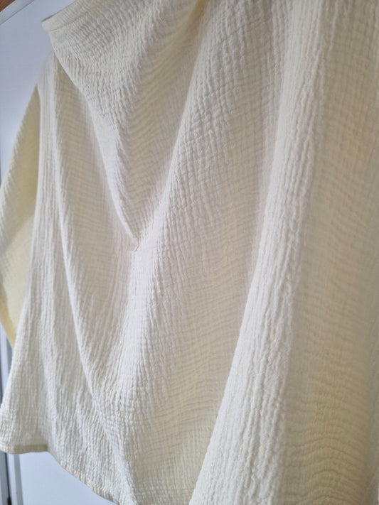 Butter Yellow Breastfeeding Cover