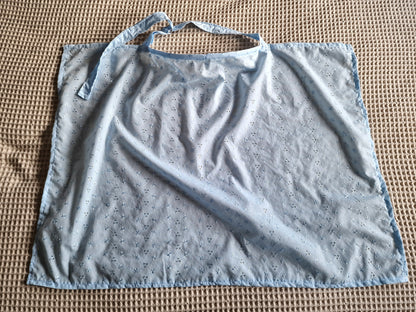 Light Blue Broderie Anglaise Breastfeeding Cover – Adjustable Straps & Boning